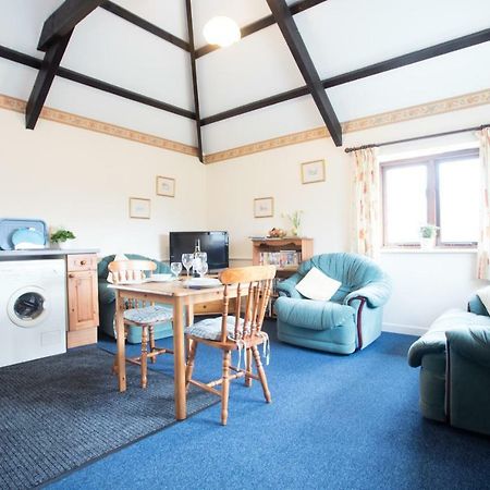 Sharlands Farm Holiday Cottages Bude Dış mekan fotoğraf