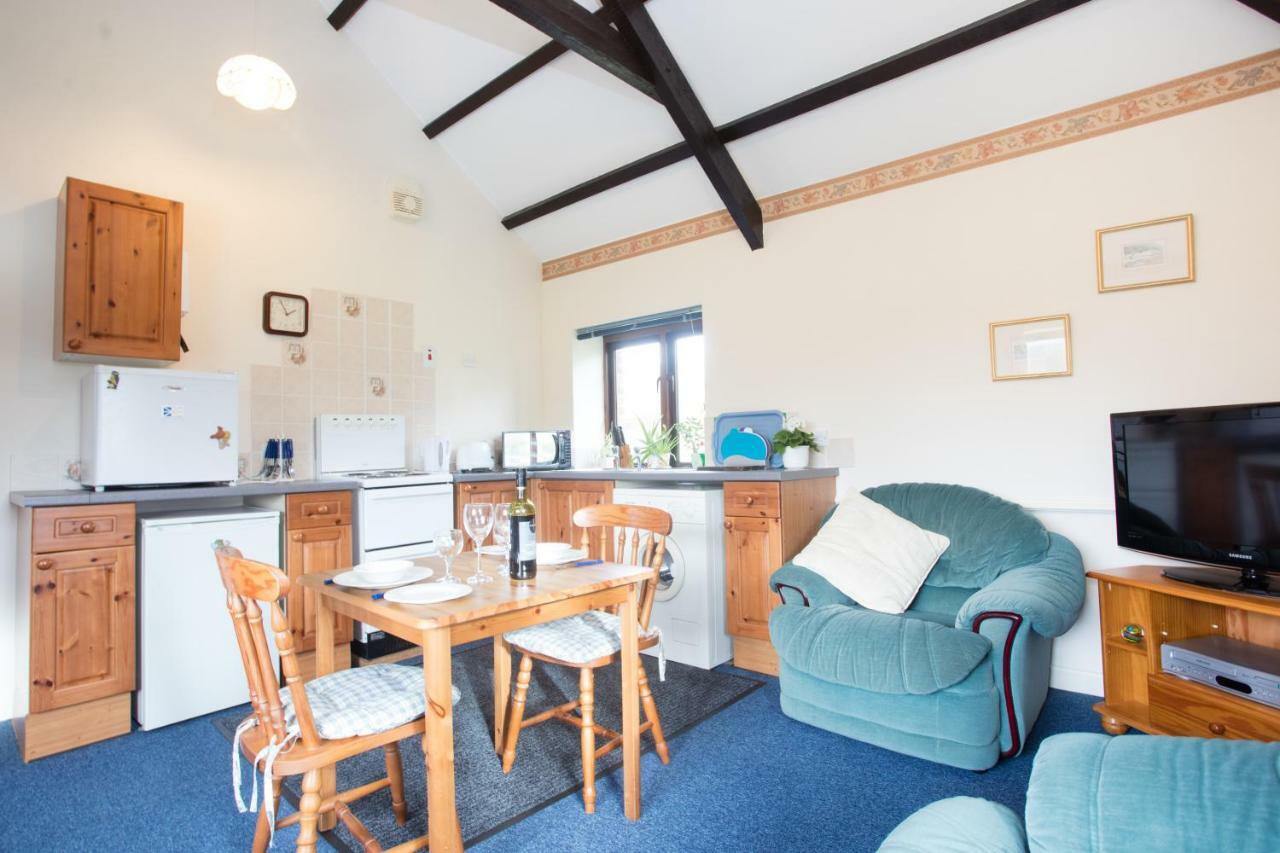Sharlands Farm Holiday Cottages Bude Dış mekan fotoğraf